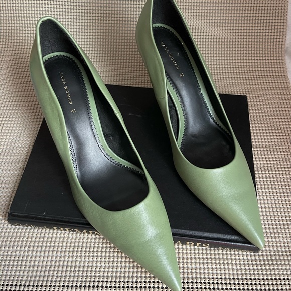Zara Shoes - Nwt Zara green